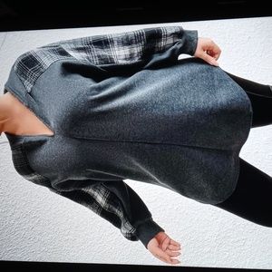 Plaid hoodie sweatshirt ** Bin Z**